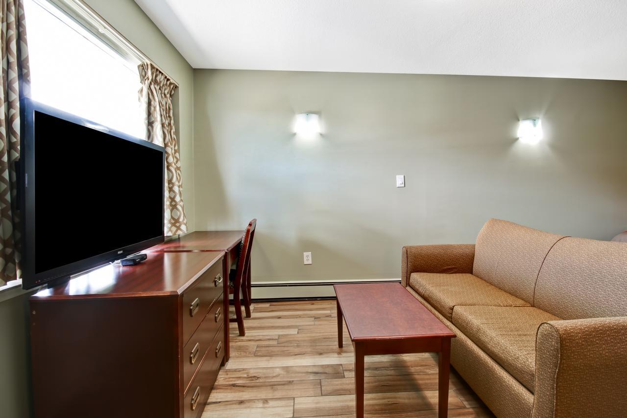 Burlington Inn מראה חיצוני תמונה