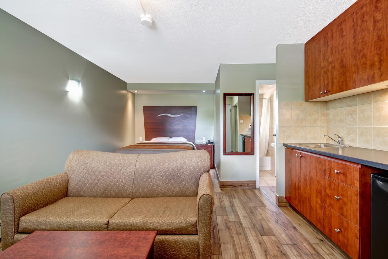 Burlington Inn מראה חיצוני תמונה